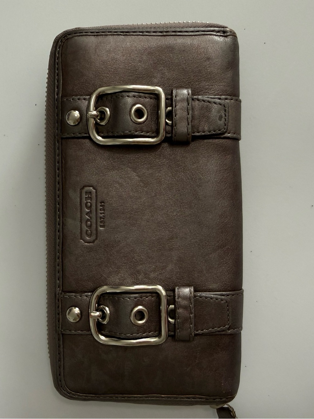Vintage Y2K Coach Soho Zoe Double Buckle Leather Zip  Wallet - metallic
